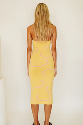Robe midi en tricot pour le week-end d'été